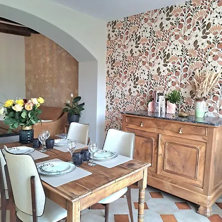 度假居 La Petite Maison De *